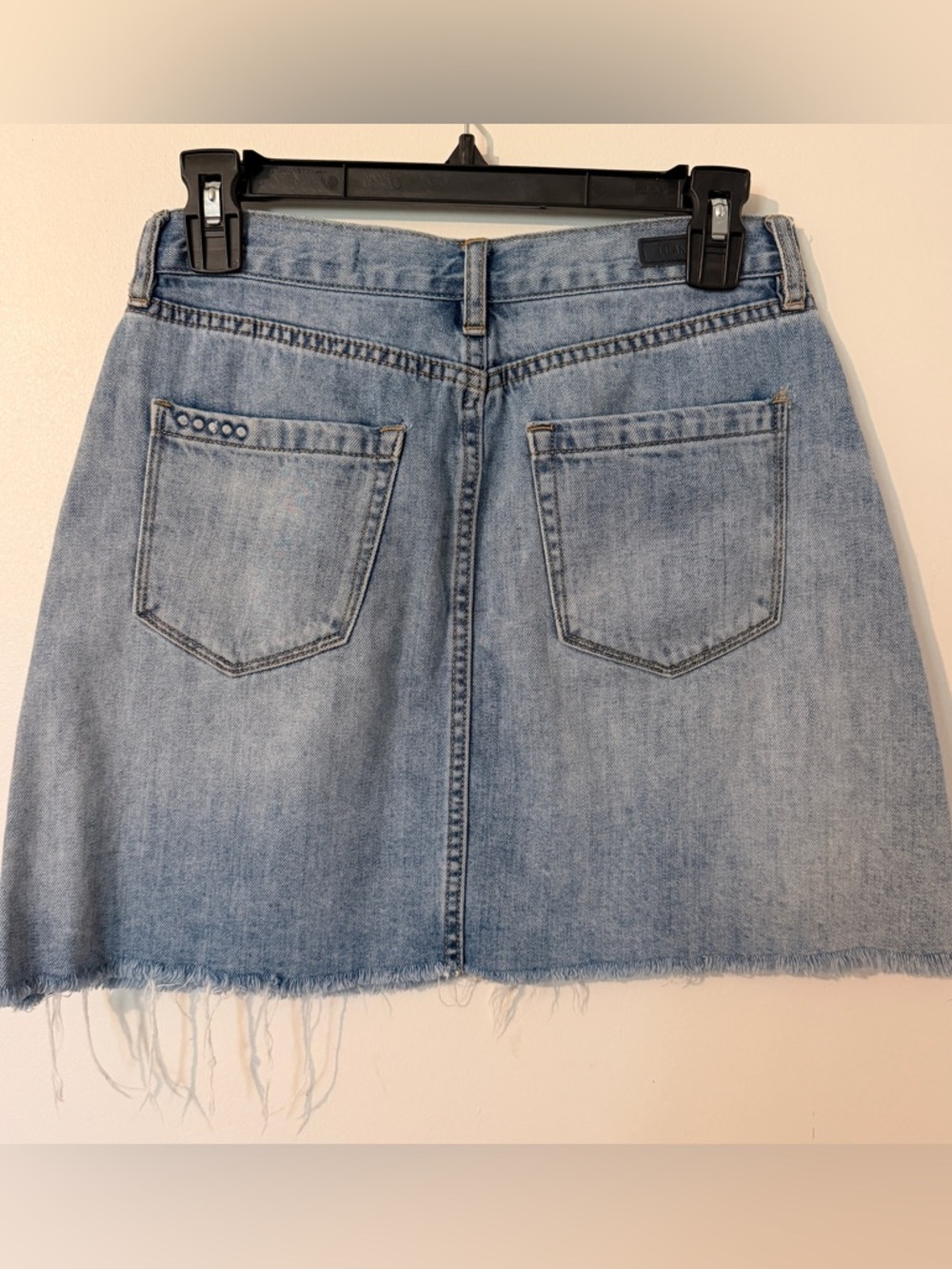 [BLANKNYC] | Raw Hem Denim Mini | Urban Chic‎ - Picture 2 of 7